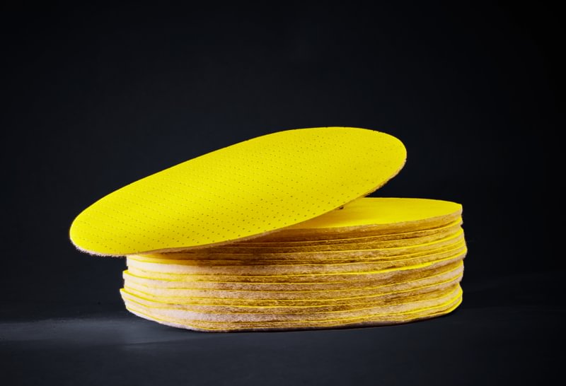 Hook and loop sanderdiscs yellow 